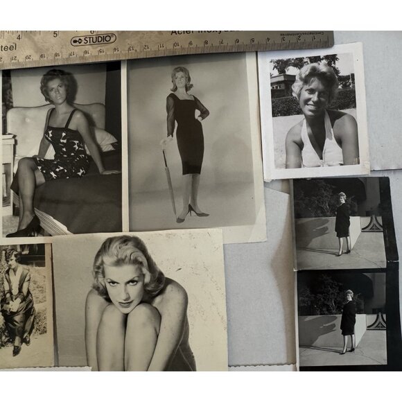 Lot of Vintage Amateur Woman Model Photos, Bikini, Dress Up, Highheels, B&W Pics - Picture 8 of 9